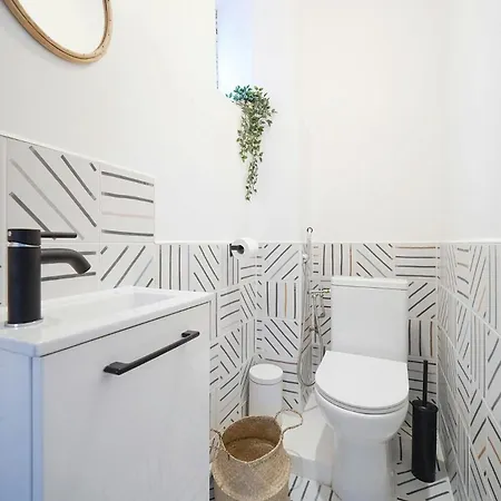 Summer Point Apartment *
